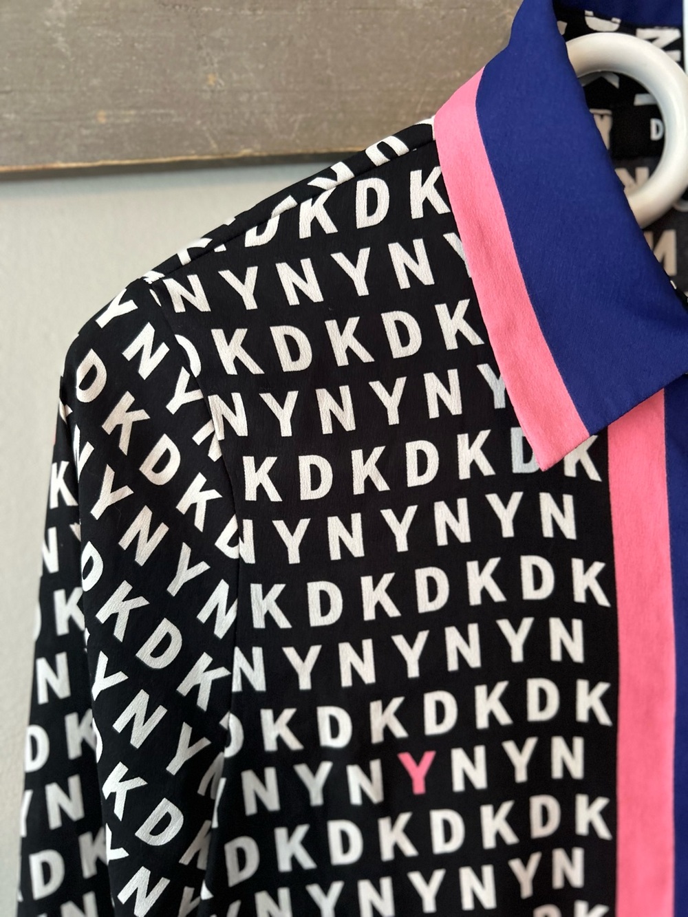 DKNY blouse - Picture 3 of 11